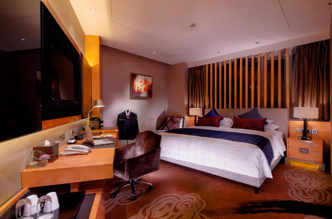 Felton Grand Hotel Chengdu Esterno foto