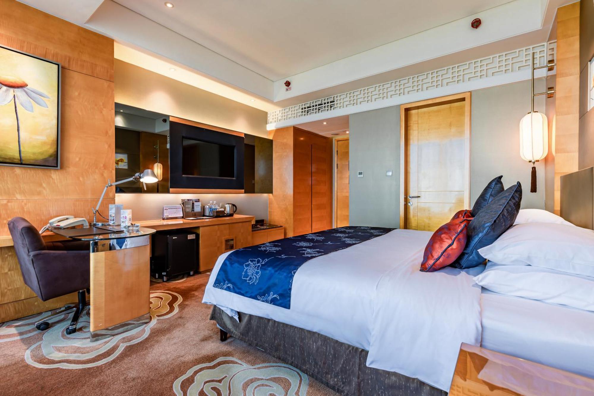 Felton Grand Hotel Chengdu Esterno foto