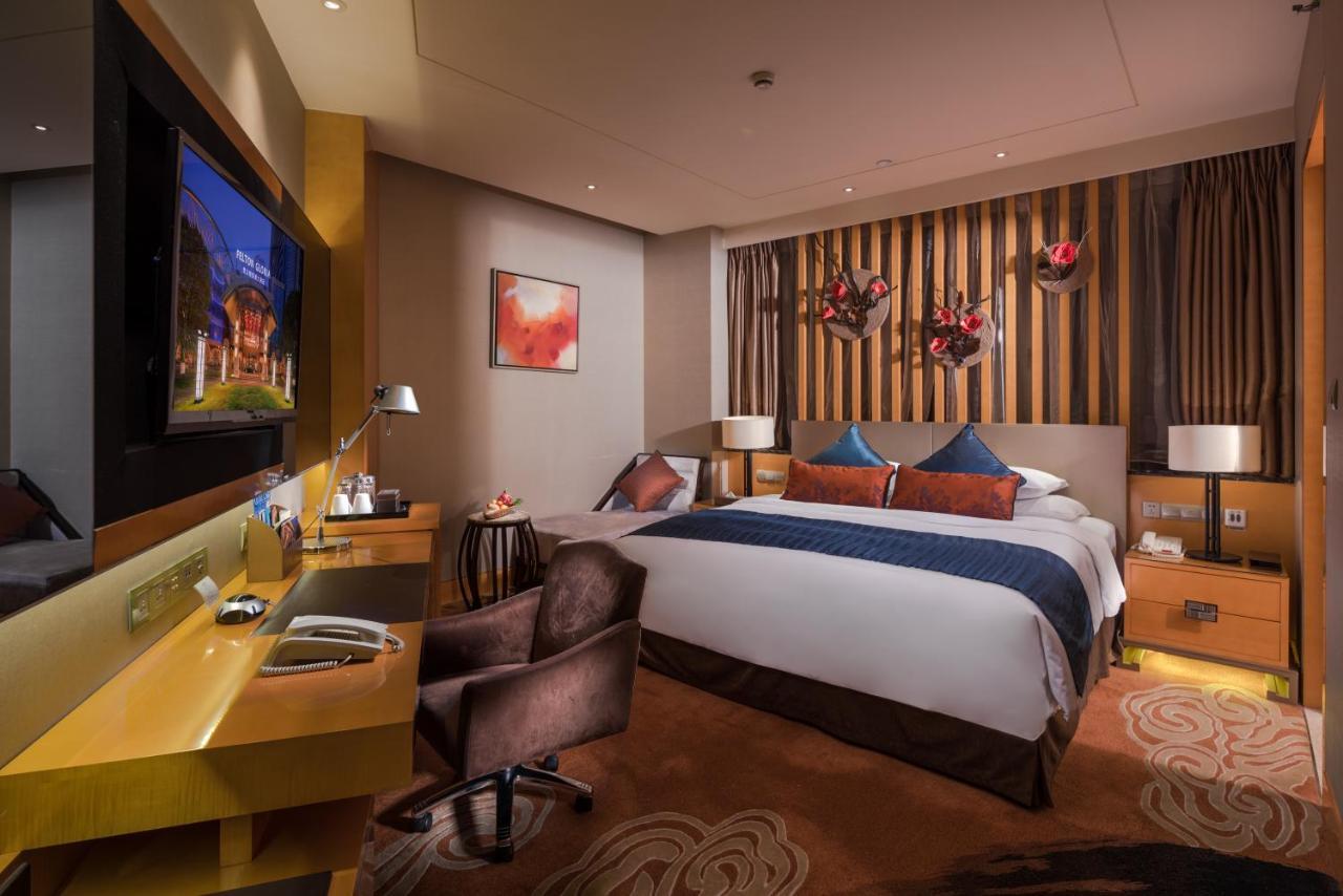 Felton Grand Hotel Chengdu Esterno foto
